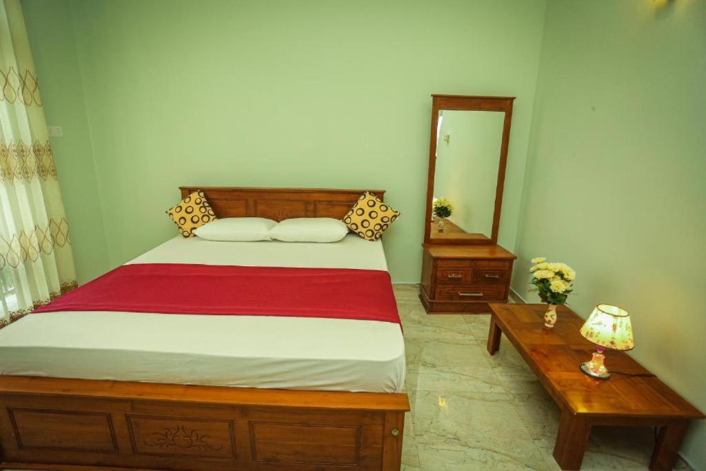 Nirosha Guest House Ґалле Екстер'єр фото