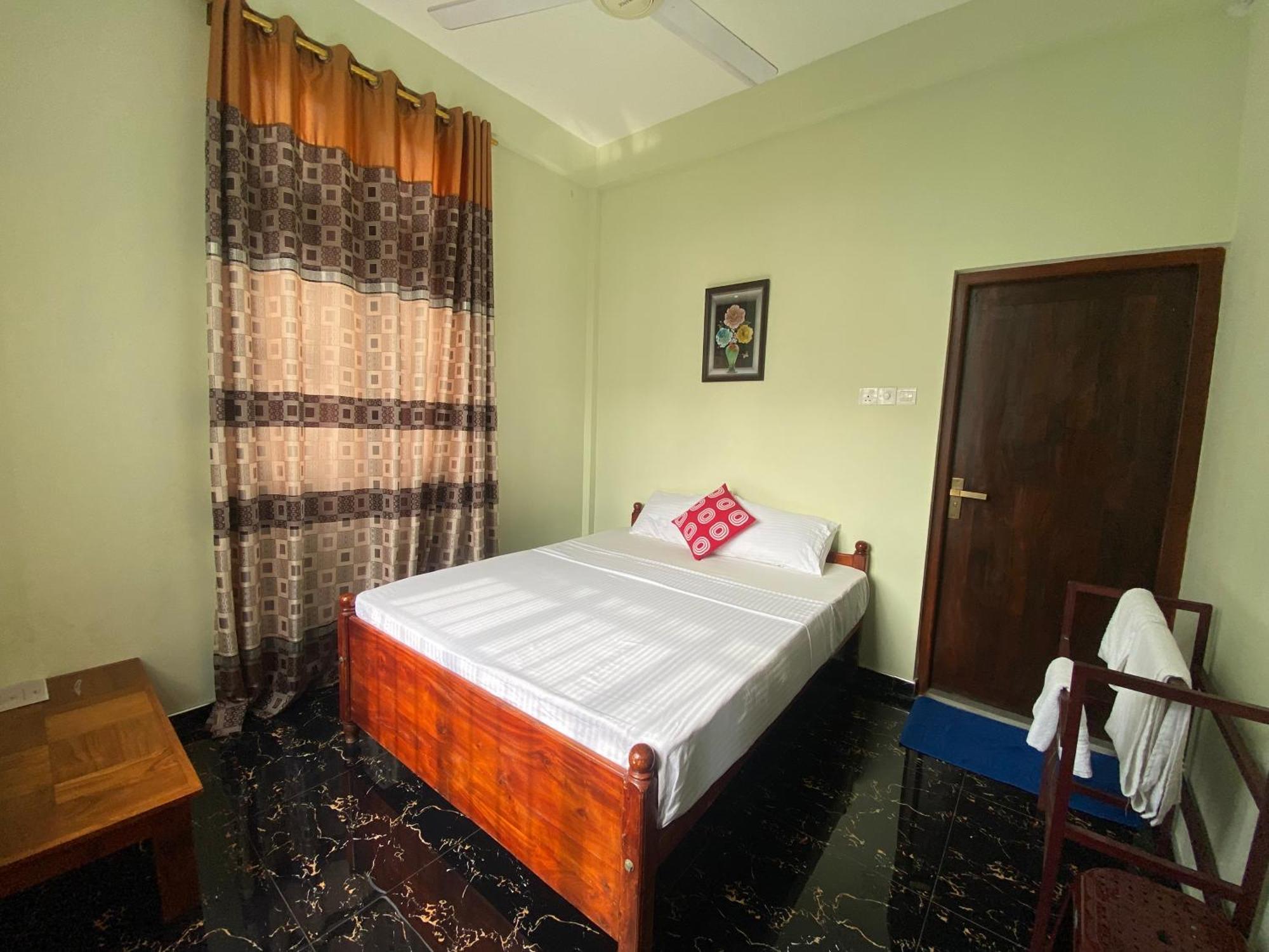 Nirosha Guest House Ґалле Екстер'єр фото
